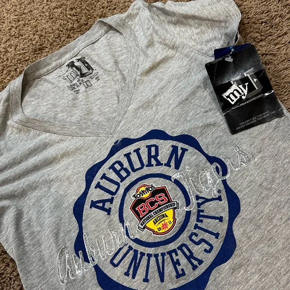 My U Auburn University Tigers 2011 Football Championship BCS Tostitos Women’s L - Picture 1 of 5